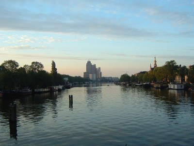 amstel2-8-03.2log (42k image)